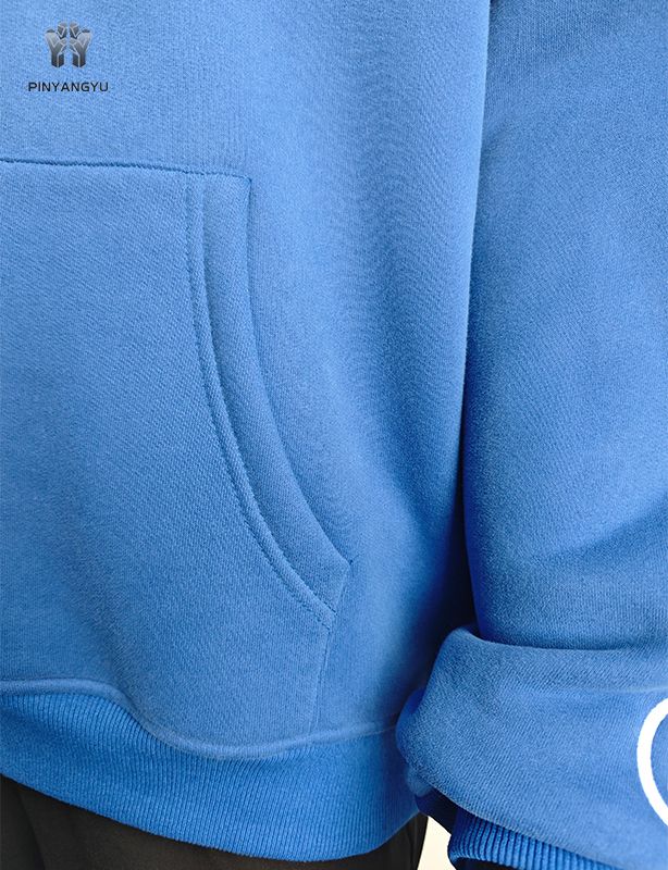 Zeefdruk en kleurrijk logo-ontwerp hoodie